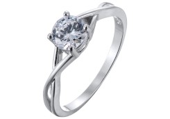 Серебряное кольцо с фианитом