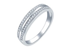 Серебряное кольцо с фианитом