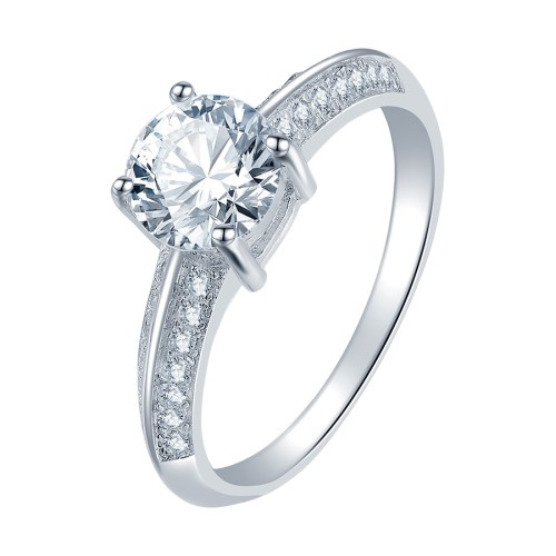 Серебряное кольцо с фианитом