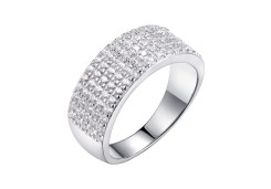 Серебряное кольцо с фианитом