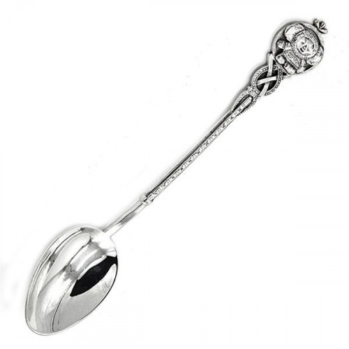 Столовые приборы из серебра 