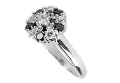 Серебряное кольцо с фианитом