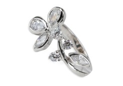 Серебряное кольцо с фианитом