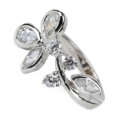 Серебряное кольцо с фианитом