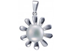 Серебряная подвеска с жемчугом