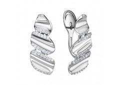 Серьги классические из белого золота с бриллиантом