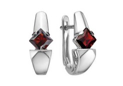 Серьги из белого золота с гранатом