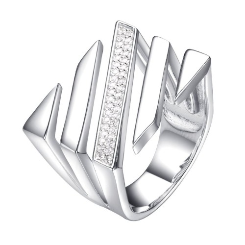 Серебряное кольцо с фианитом