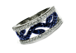 Серебряное кольцо с корундом