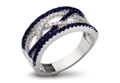 Серебряное кольцо с корундом