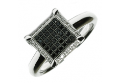 Серебряное кольцо с фианитом