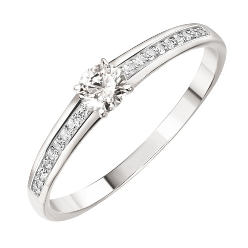 Кольцо из белого золота с бриллиантом