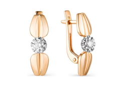 Золотые cерьги с бриллиантом