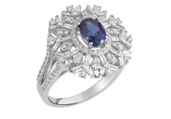 Кольцо из золота с бриллиантами и сапфиром