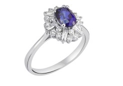 Золотое кольцо с бриллиантами и сапфиром