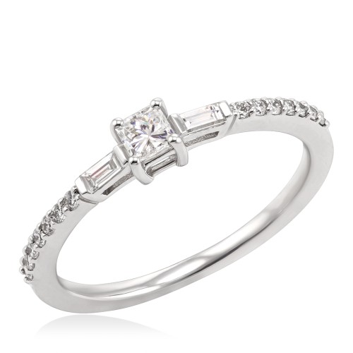 Золотое кольцо с бриллиантами