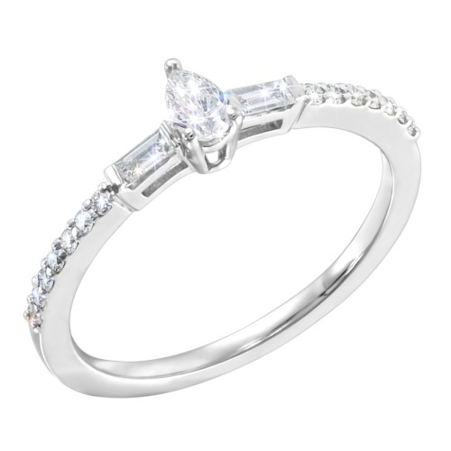 Золотое кольцо с бриллиантами