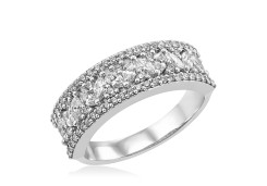 Золотое кольцо с бриллиантами