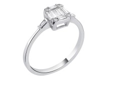 Кольцо из золота с бриллиантами