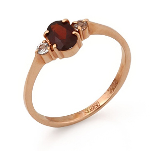 Кольцо из желтого золота с гранатом