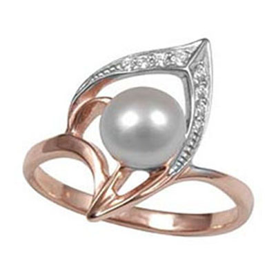 Золотое кольцо с жемчугом