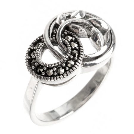 Серебряное кольцо с марказитом