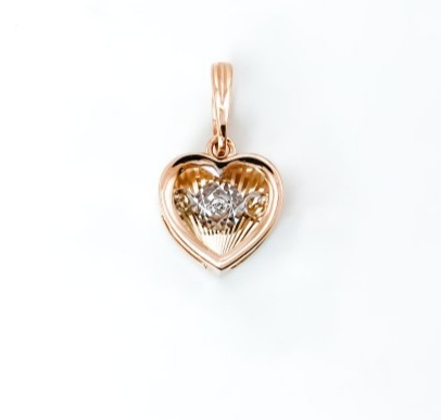 Золотая подвеска с бриллиантом