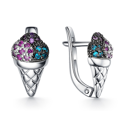 Серебряные cерьги классические с корундом